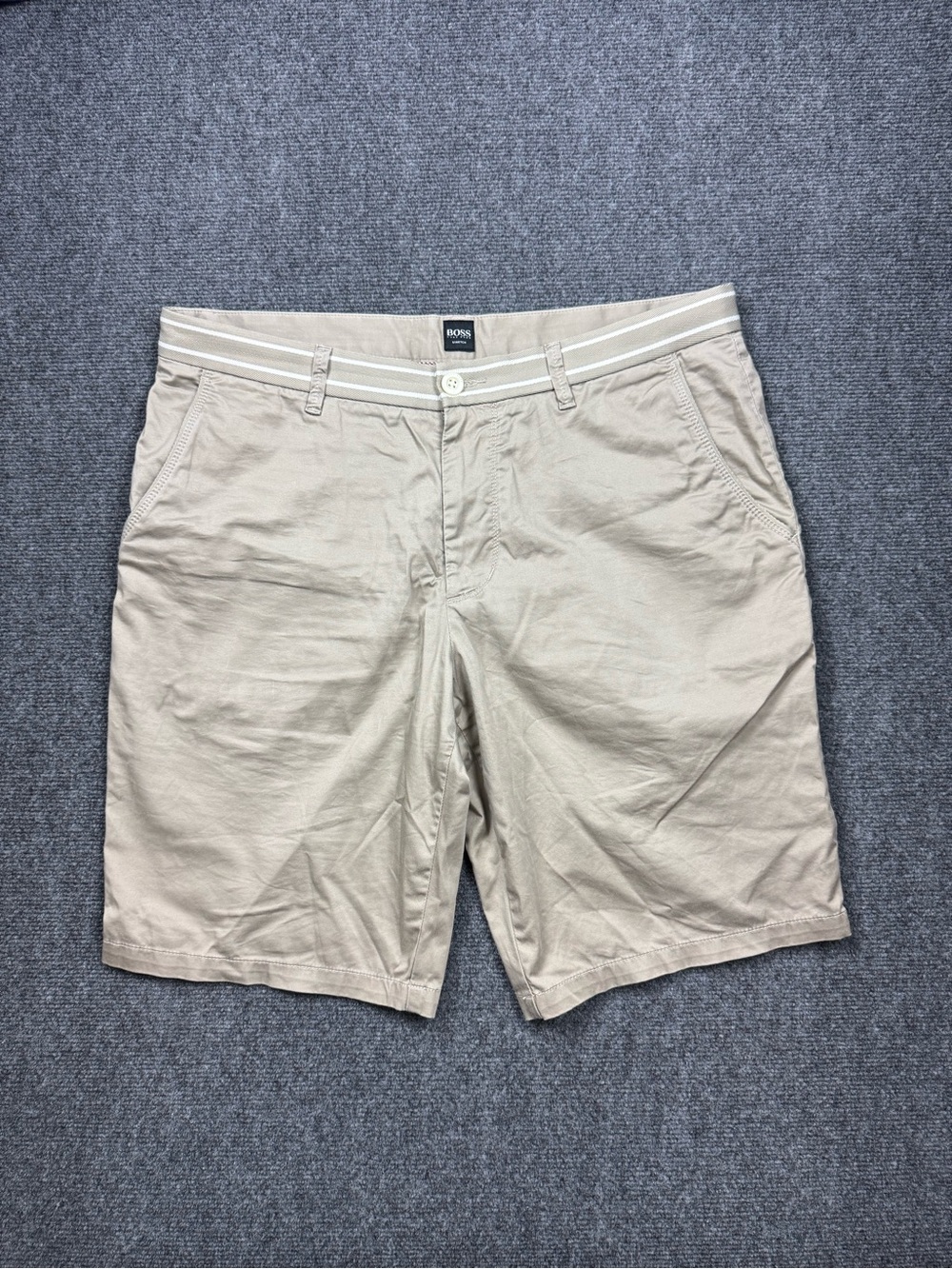 Hugo Boss Mens Shorts Size 34 Light Khaki Stretch Regular Fit Flat Front